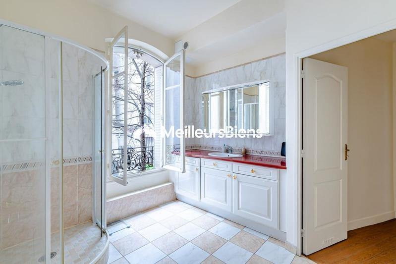 Appartement - 89 m² - 4 pièces