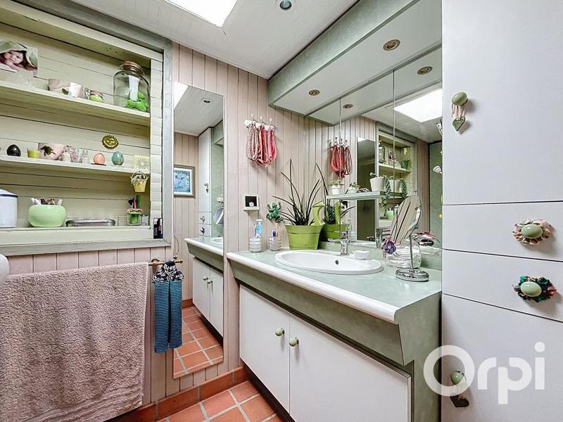 Maison - 161 m² - 5 pièces