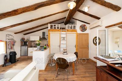 Maison - 242 m² - 10 pièces