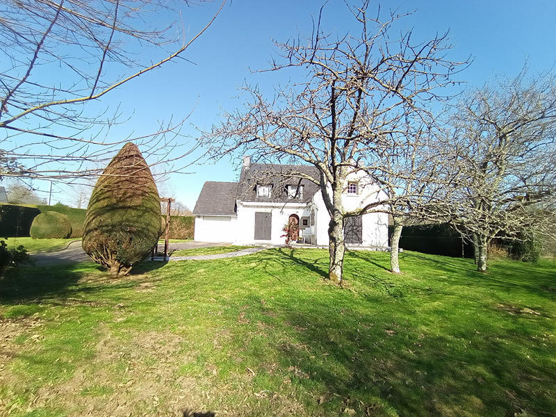 Maison - 139 m² - 6 pièces