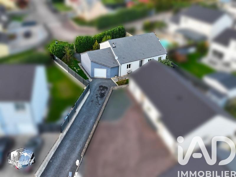 Maison - 92 m² - 5 pièces