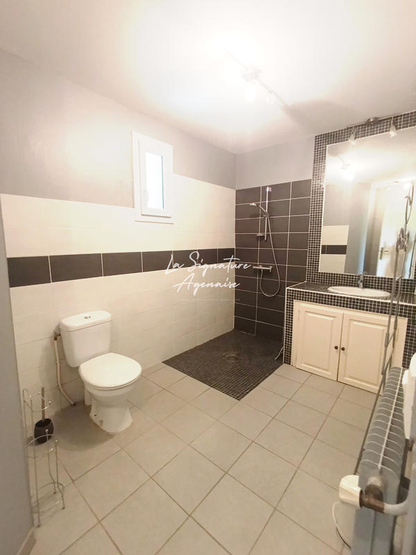 Maison - 231 m² - 7 pièces