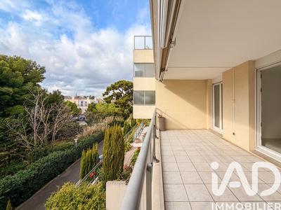 Appartement - 80 m² - 3 pièces