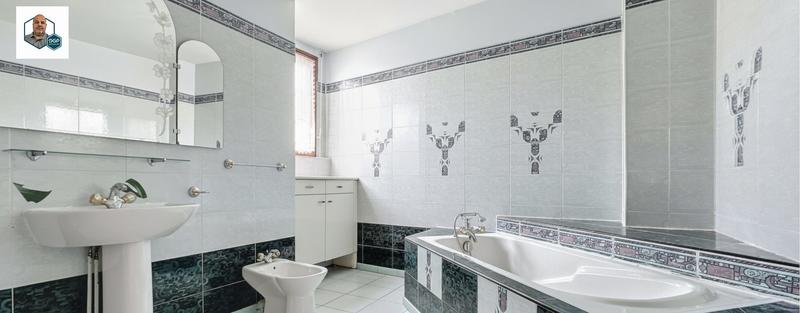 Appartement - 159 m² - 4 pièces