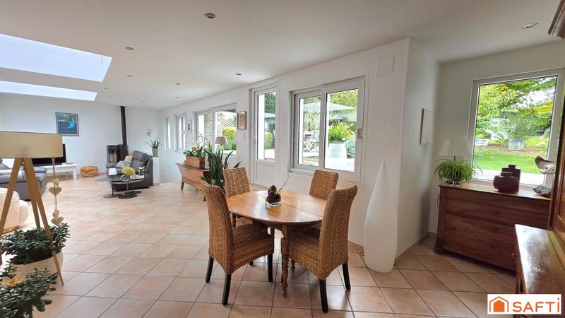 Maison - 191 m² - 8 pièces