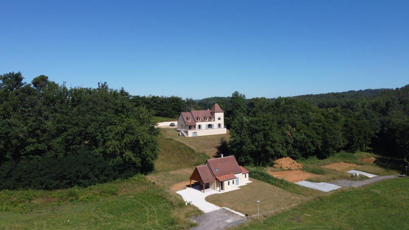 Terrain de lotissements - 1 700 m²