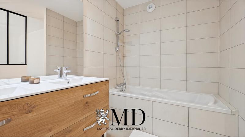 Appartement - 111 m² - 4 pièces