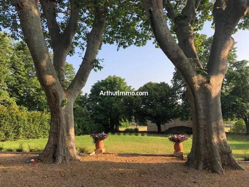 Maison - 433 m² - 15 pièces