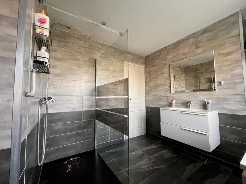 Maison - 106 m² - 5 pièces