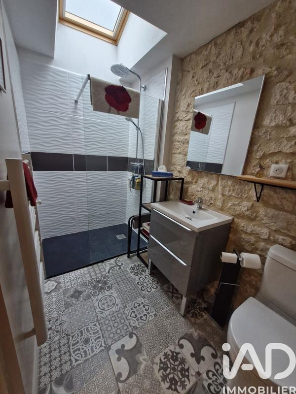 Maison - 275 m² - 11 pièces