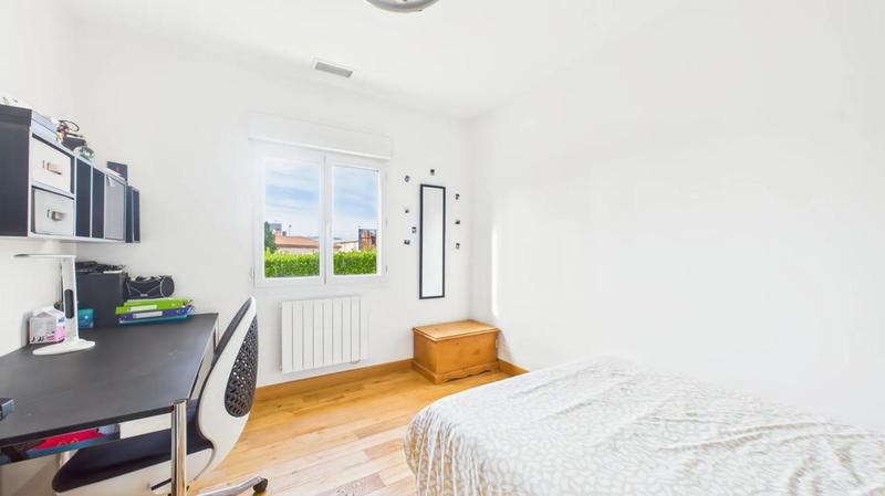 Maison - 185 m² - 6 pièces