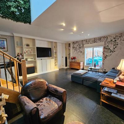 Maison - 206 m² - 5 pièces