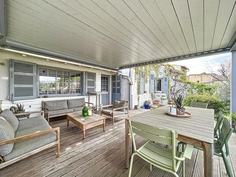 Villa - 270 m² - 7 pièces