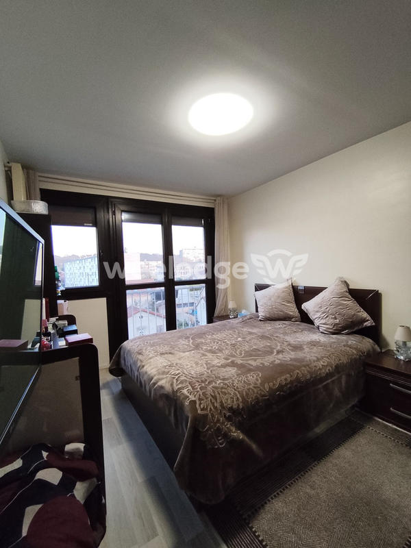 Appartement - 101 m² - 5 pièces