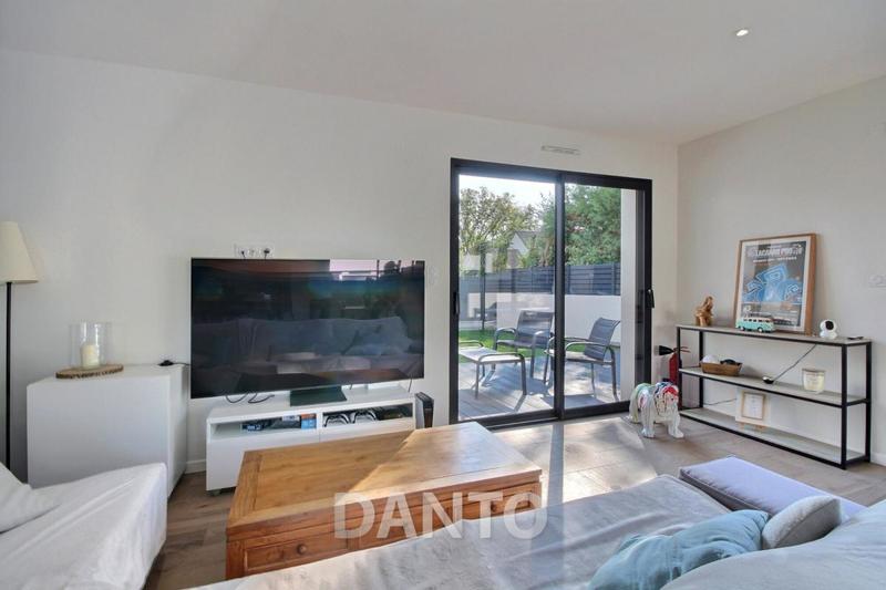 Maison - 161 m² - 5 pièces