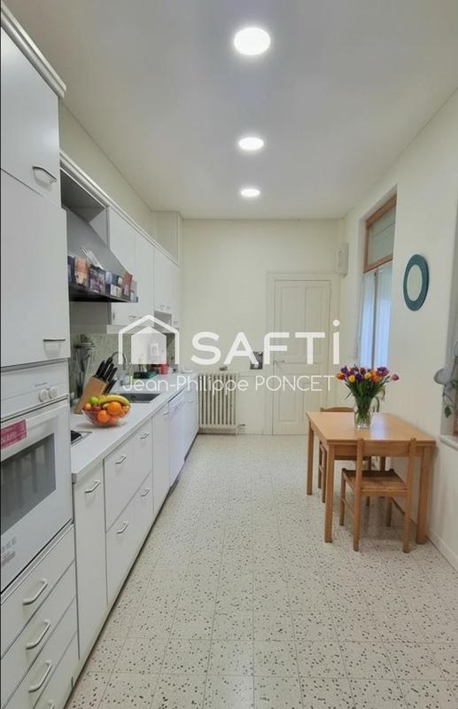 Appartement - 93 m² - 4 pièces