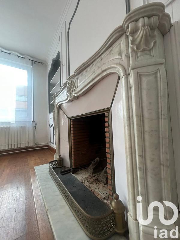 Maison - 222 m² - 12 pièces