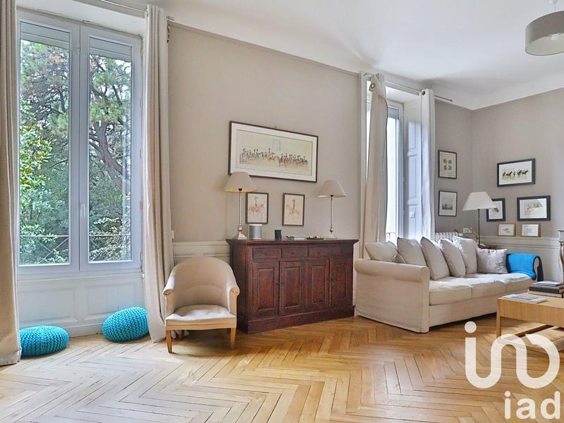 Maison - 224 m² - 8 pièces