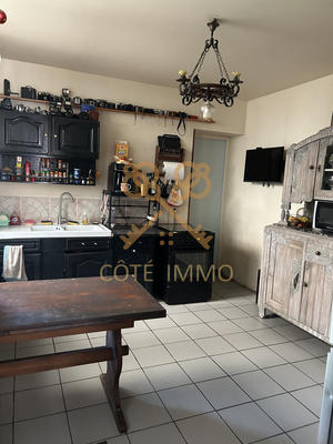 Maison - 95 m² - 4 pièces
