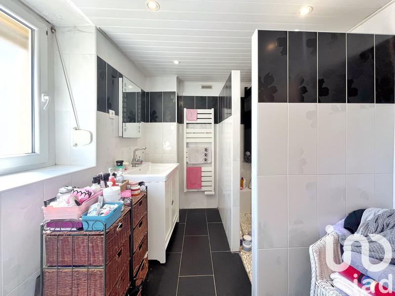 Maison - 150 m² - 9 pièces