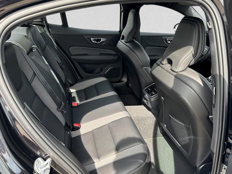 Volvo S60 B5 Awd 250 Ch Mild Hybrid Style Dark