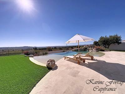 Maison - 174 m² - 6 pièces