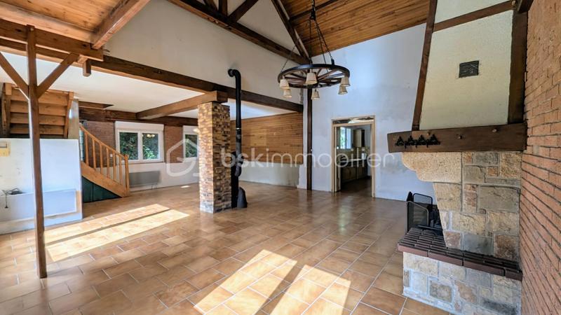 Maison traditionnelle - 138 m² - 4 pièces