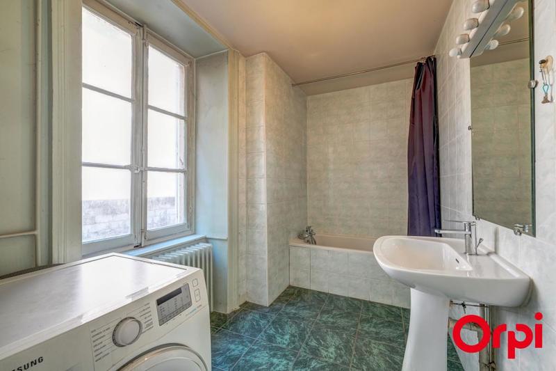 Appartement - 150 m² - 4 pièces