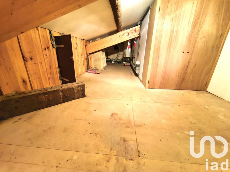 Maison - 240 m² - 8 pièces