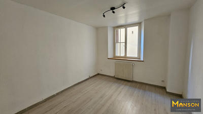 Appartement - 124 m² - 6 pièces
