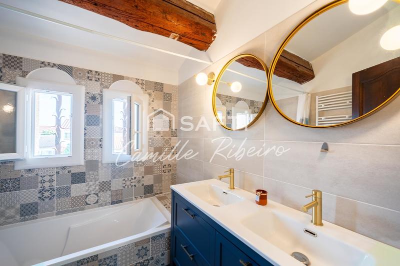 Maison - 142 m² - 5 pièces