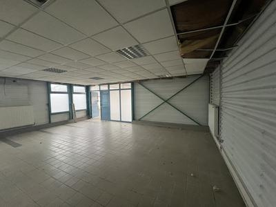 Entrepôt - 56 m²