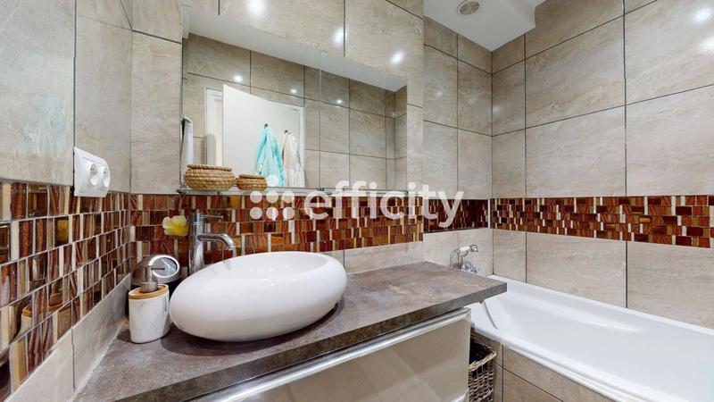 Appartement - 122 m² - 5 pièces