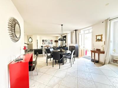 Maison - 133 m² - 5 pièces