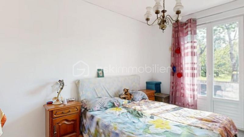 Maison - 137 m² - 6 pièces