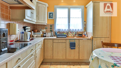 Maison - 95 m² - 5 pièces