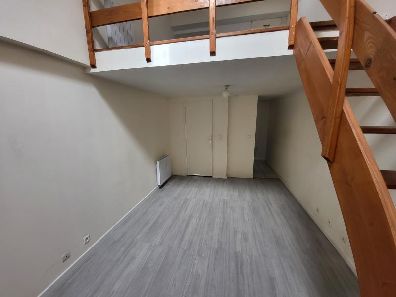 Studio - 24 m² - 1 pièce