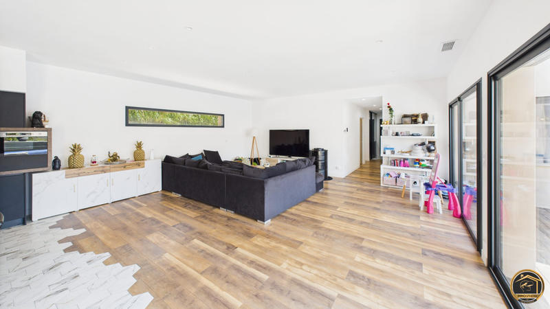 Maison contemporaine - 155 m² - 6 pièces