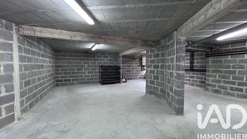 Maison - 217 m² - 8 pièces