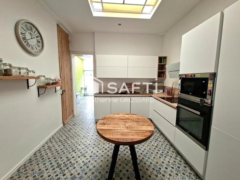 Maison - 110 m² - 6 pièces