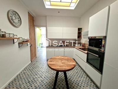 Maison - 110 m² - 6 pièces