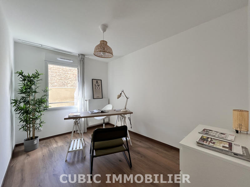 Appartement - 79 m² - 4 pièces