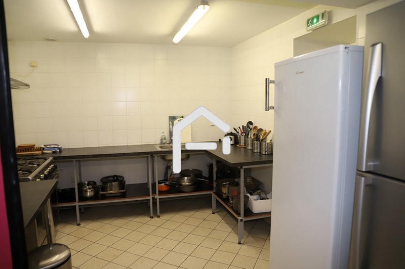 Maison - 620 m² - 20 pièces