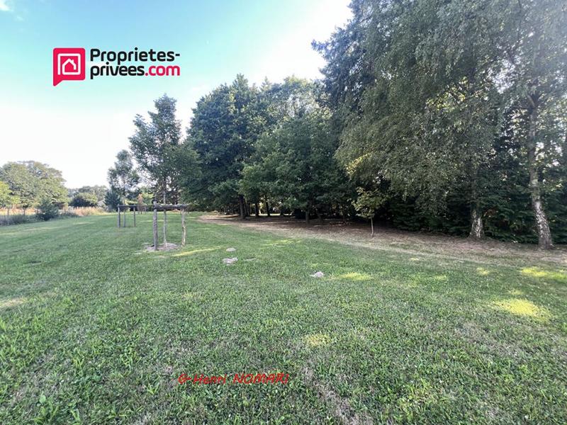 Maison - 280 m² - 10 pièces