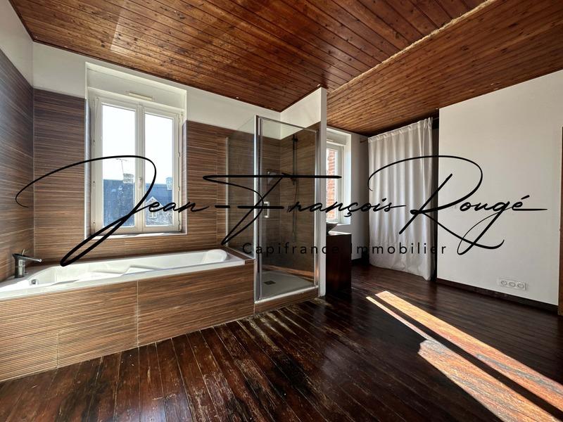 Maison - 160 m² - 7 pièces