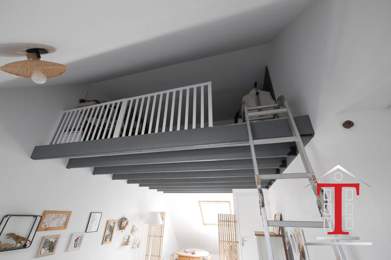 Maison - 202 m² - 8 pièces