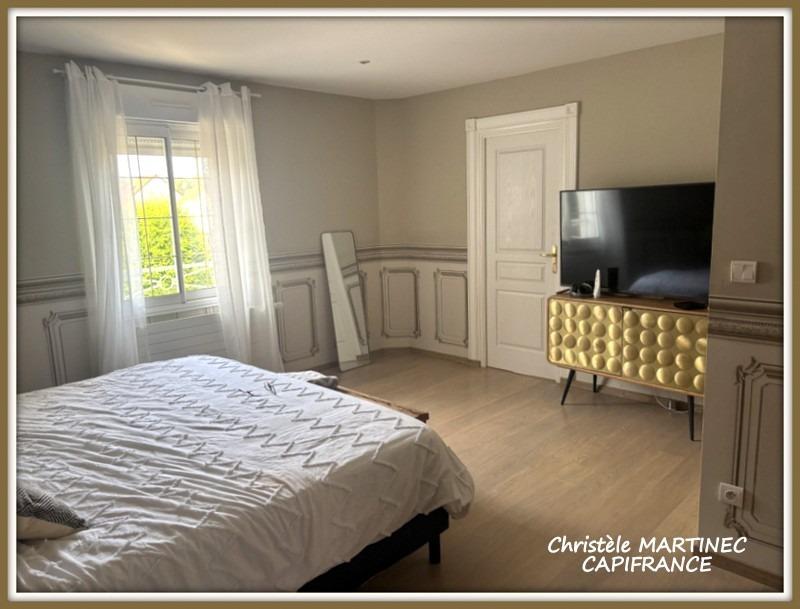 Maison - 226 m² - 7 pièces