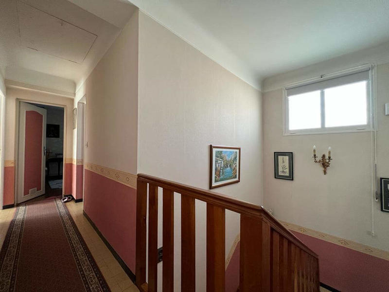 Maison - 146 m² - 9 pièces