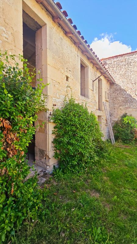 Maison en pierre - 156 m² - 4 pièces