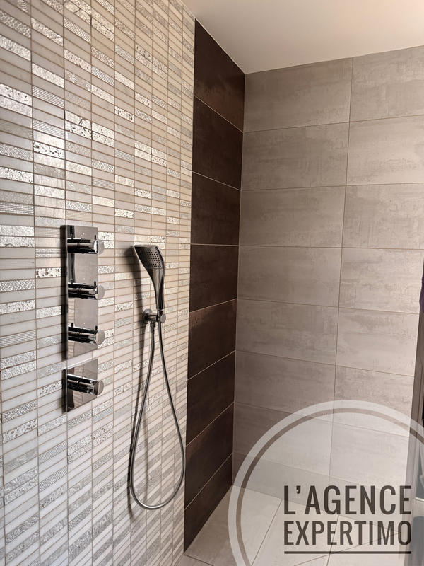 Maison - 168 m² - 5 pièces